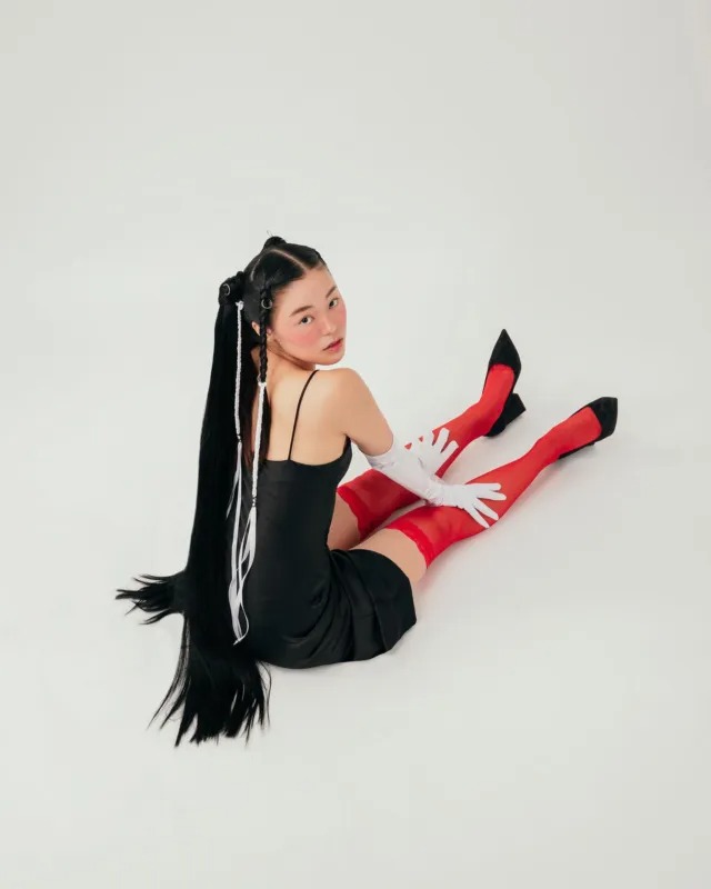 Перчатки Extra Long Opera Length Satin Gloves от Leg Avenue, белые