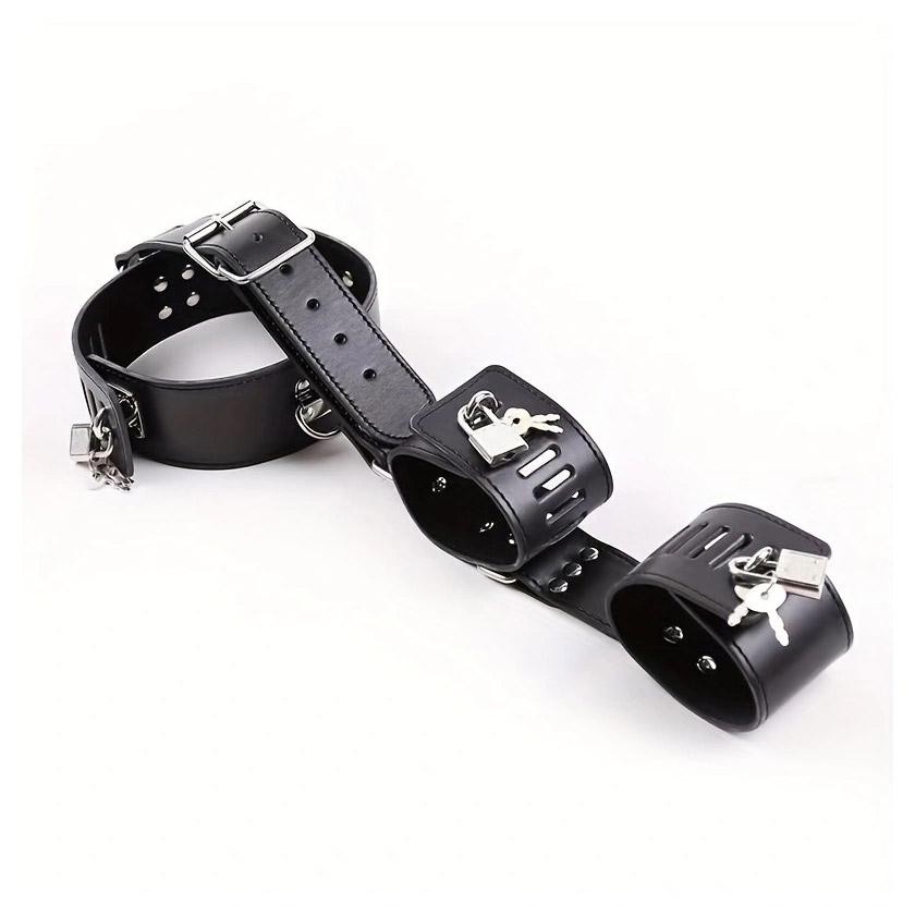 Нашийник з наручниками чорні DS Fetish із сріблястою фурнітурою