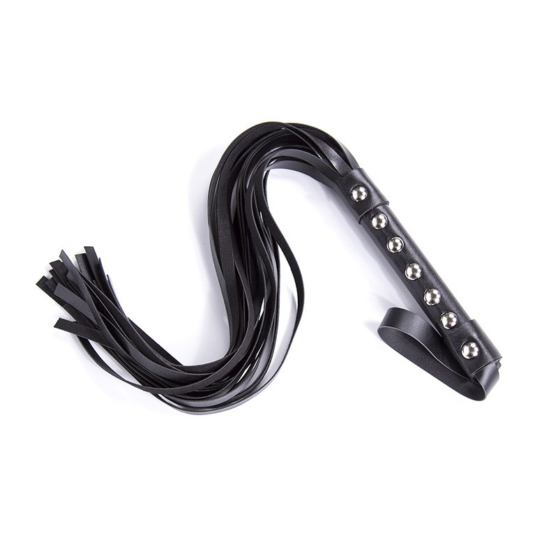 Флоггер с шипами черный DS Fetish Studded flogger black