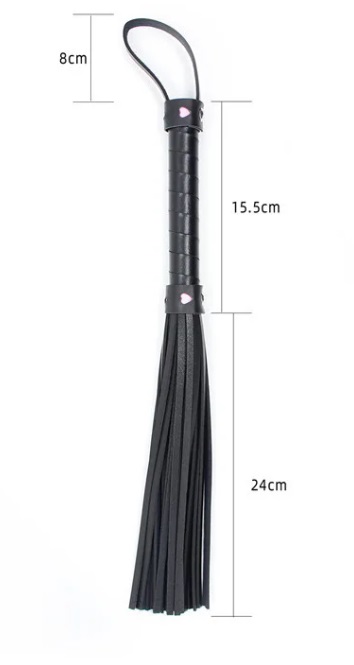 Флоггер із рожевим серцем Flogger black with pink heart