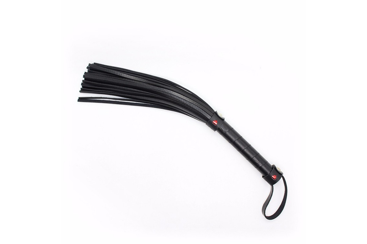 Флогер з червоним серцем DS Fetish Flogger black with red heart