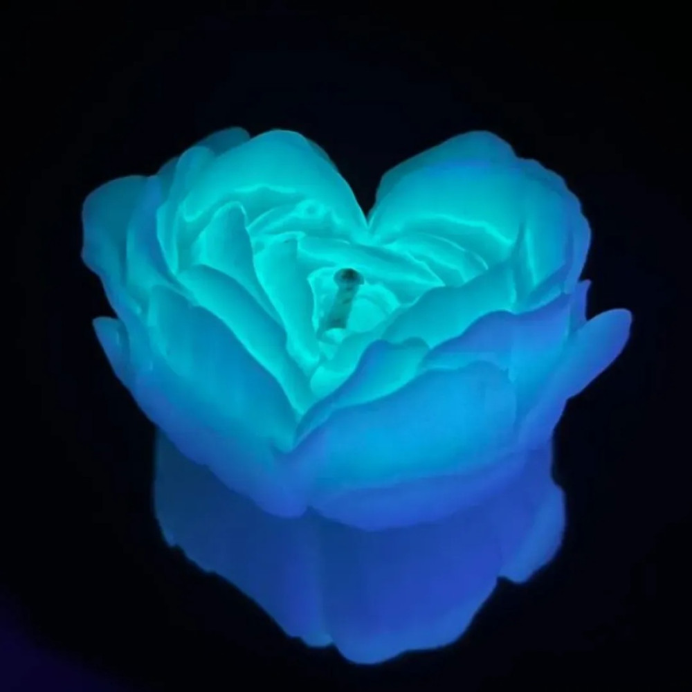 Низькотемпературна БДСМ-свічка у формі троянди GlowKink, люмінесцентна, L, 62 г, блакитна