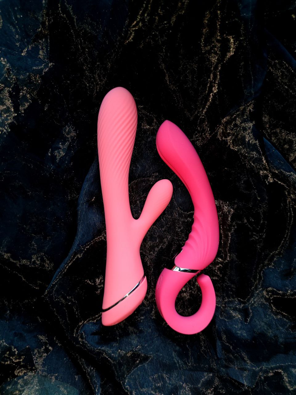 Вагинально-клиторальный вибратор кролик Chisa Lust Ripple Coney, розовый