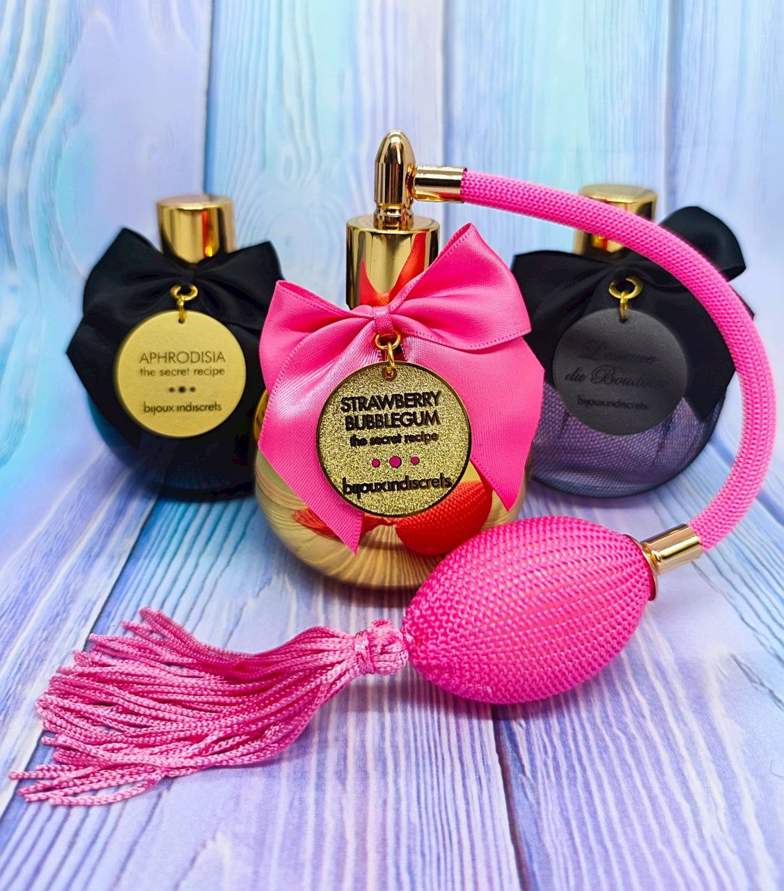Парфум для тіла з феромонами Bijoux Indiscrets Strawberry Bubble Gum та ароматом полуничної жуйки