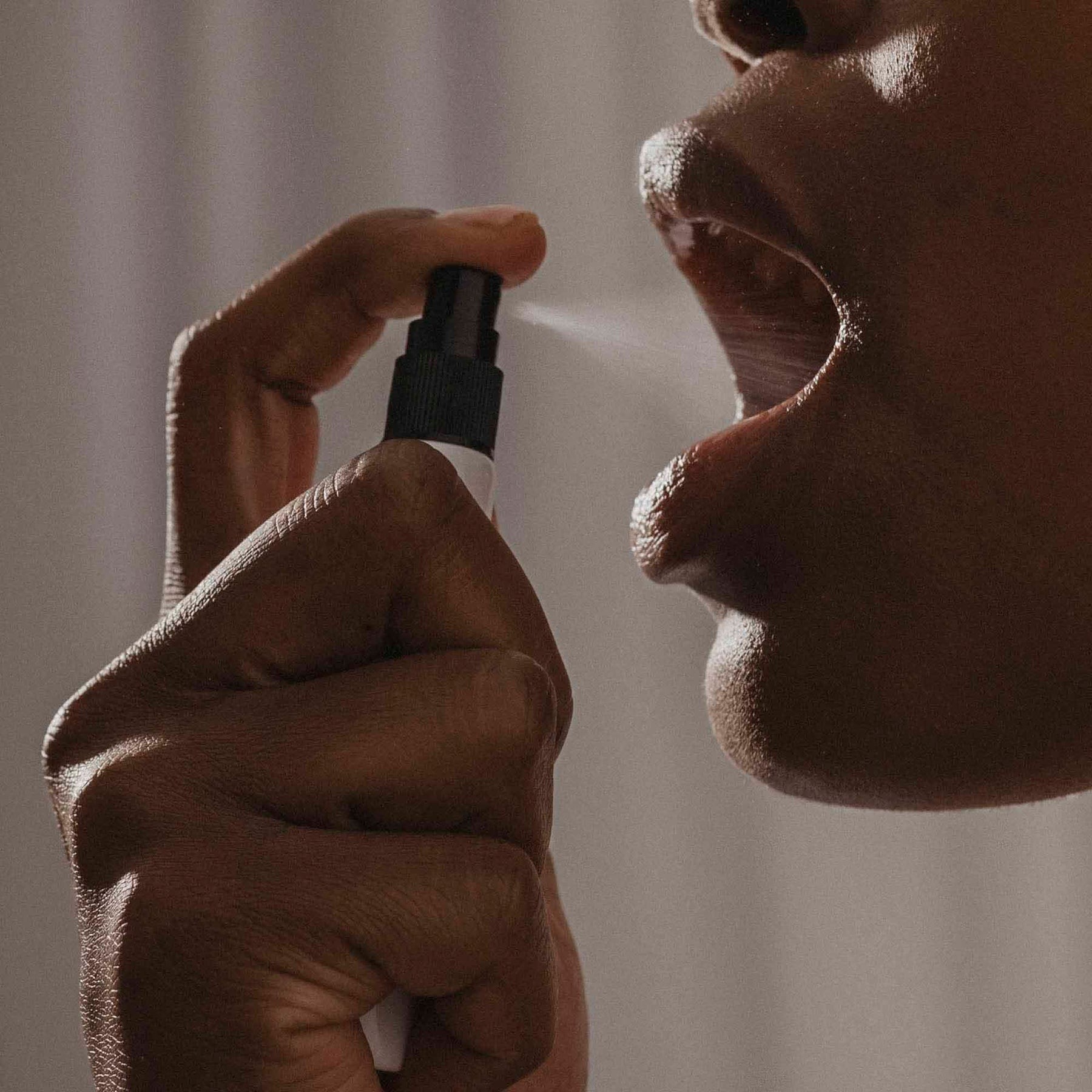 Спрей для усиления слюноотделения Slow Sex by Bijoux MOUTHWATERING SPRAY на водной основе