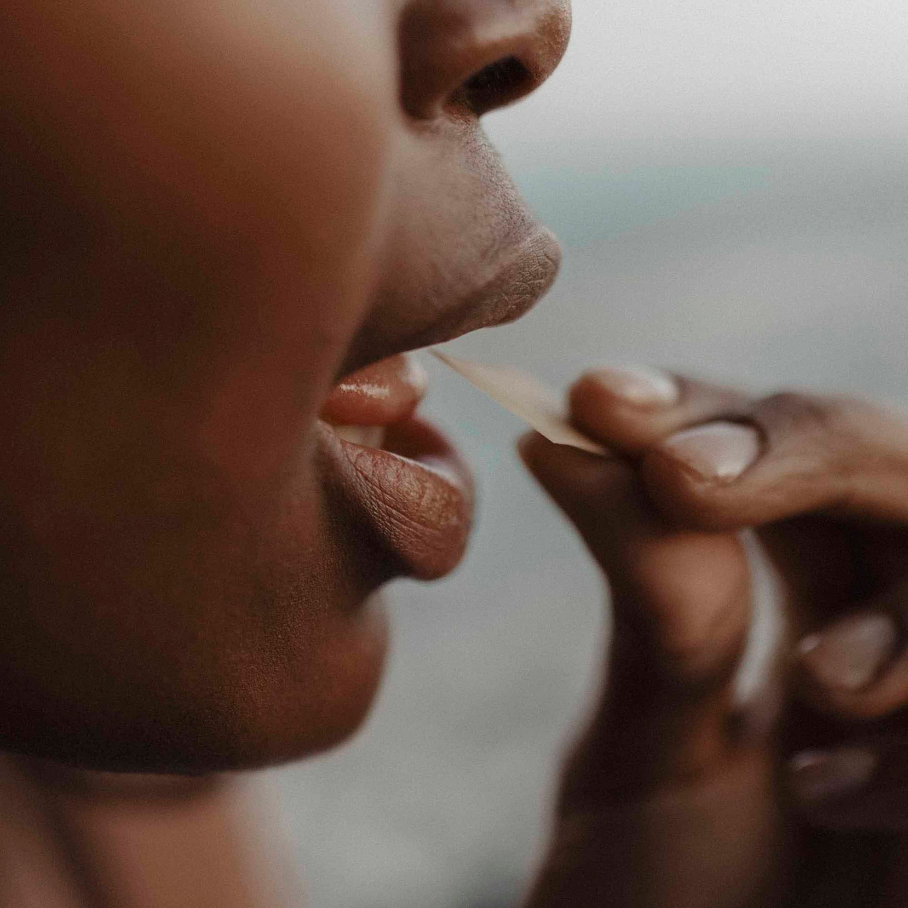 М'ята смужка для орального сексу SLOW SEX Bijoux Indiscrets Oral sex strips (в упаковці 7 шт.)