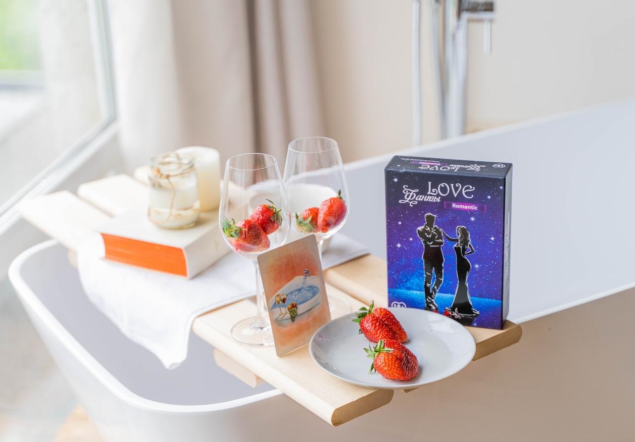 Настільна гра Love Фанти Romantic Bombat Games