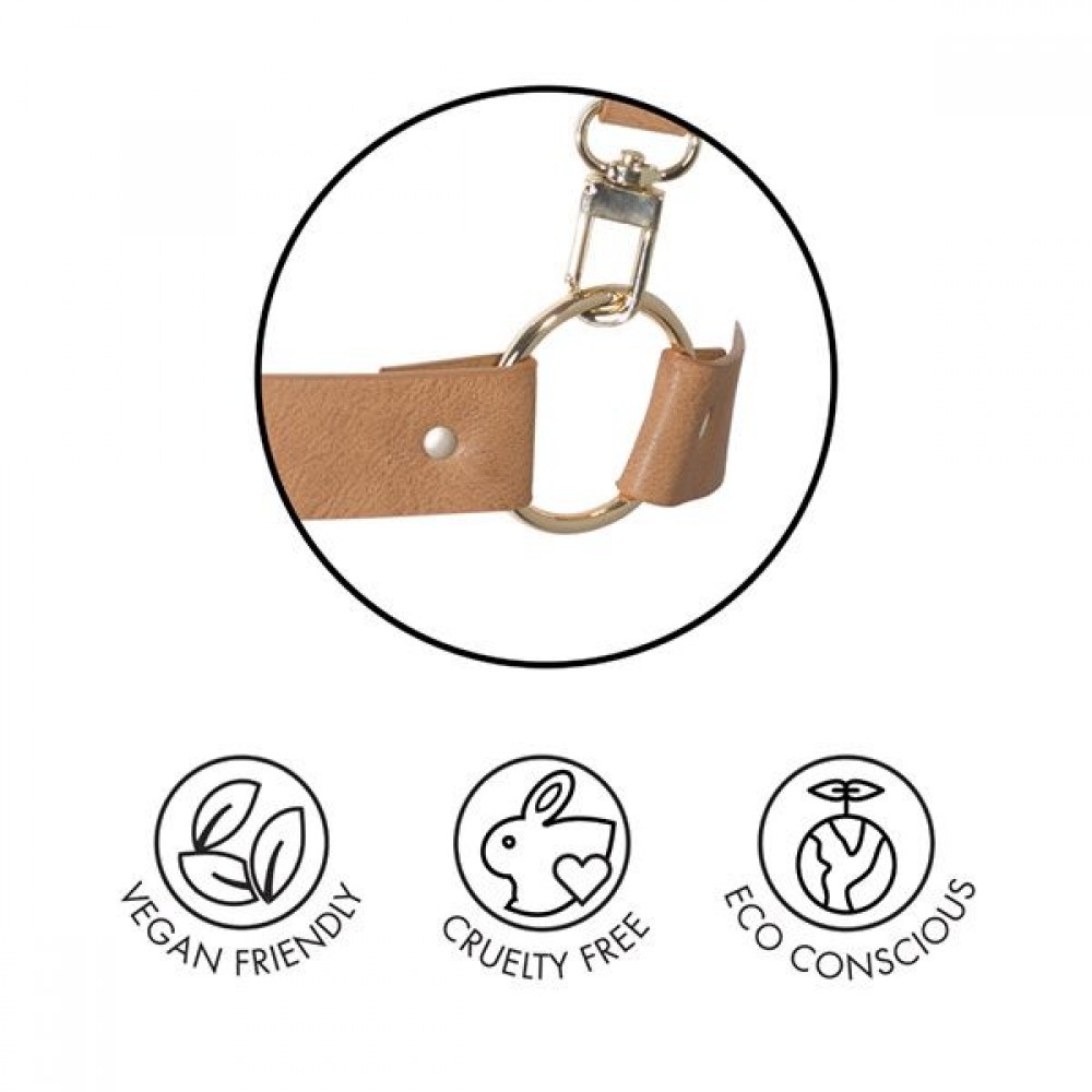 Пара браслетів на зап'ясті та палець Bijoux Indiscrets MAZE Hand Bracelet Harness Brown, екошкіра