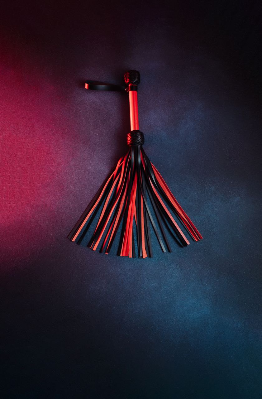 Флоггер модель Flog3-35хвостов RED/Black (Кожа) N