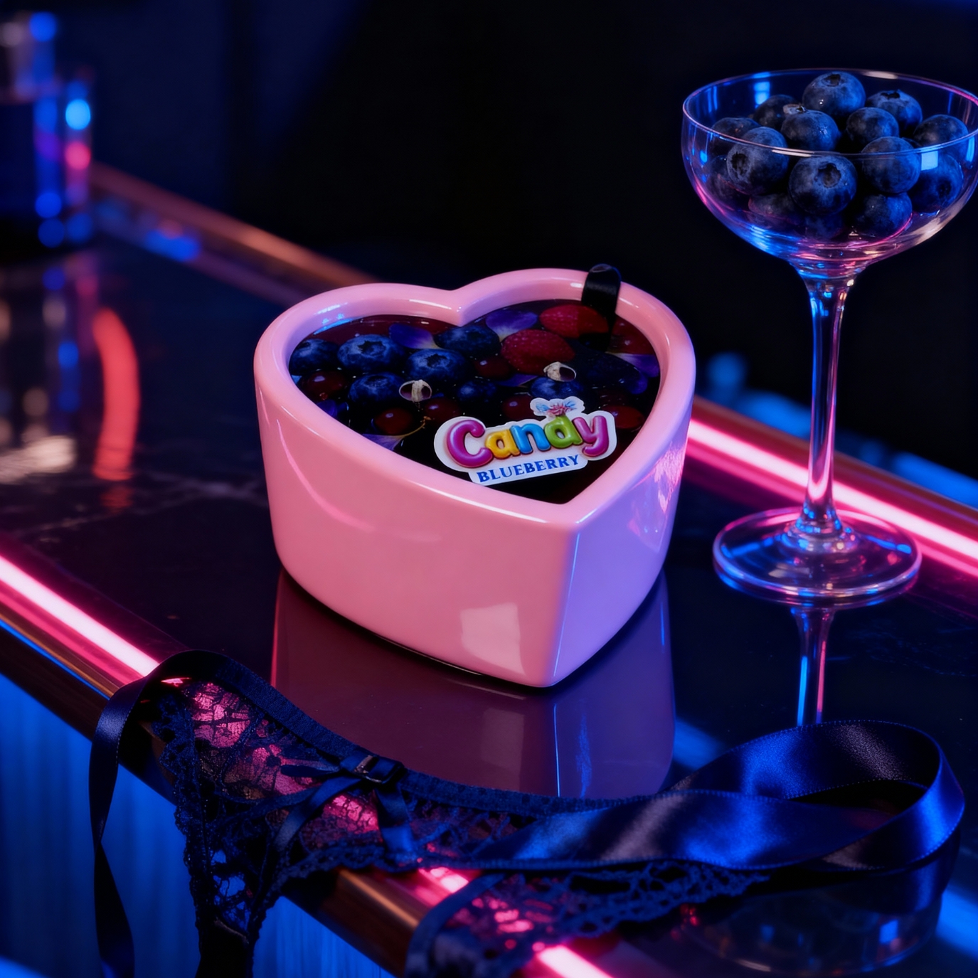 Масажна свічка з ароматом чорниці Candy Blueberry у формі серця, 70 мл
