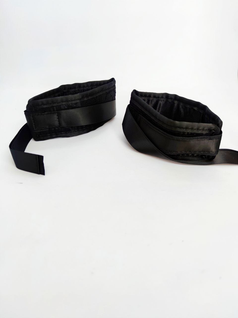 М'які Наручники з пов'язкою на очі DS Fetish Handskaff with blinfold black