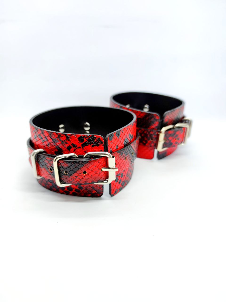 Система фіксації DS Fetish Ankle and hand cuff black/red