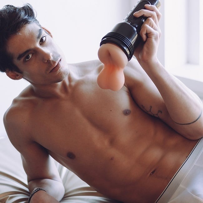 Мастурбатор анус з мошонкою, з кібершкіри Fleshlight Light FleshSack, бежевий
