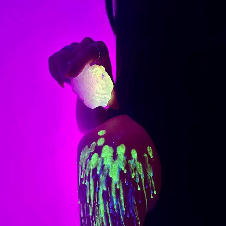 Свічка люмінесцентна півонія GlowKink низькотемпературна, різнокольорова, L