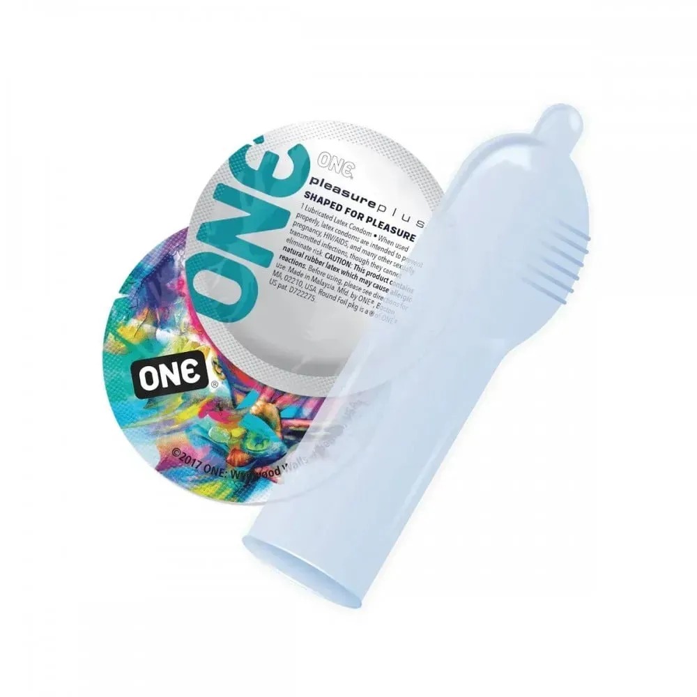 Презерватив латексный One Pleasure Plus с внутренними ребрами, 1 шт.