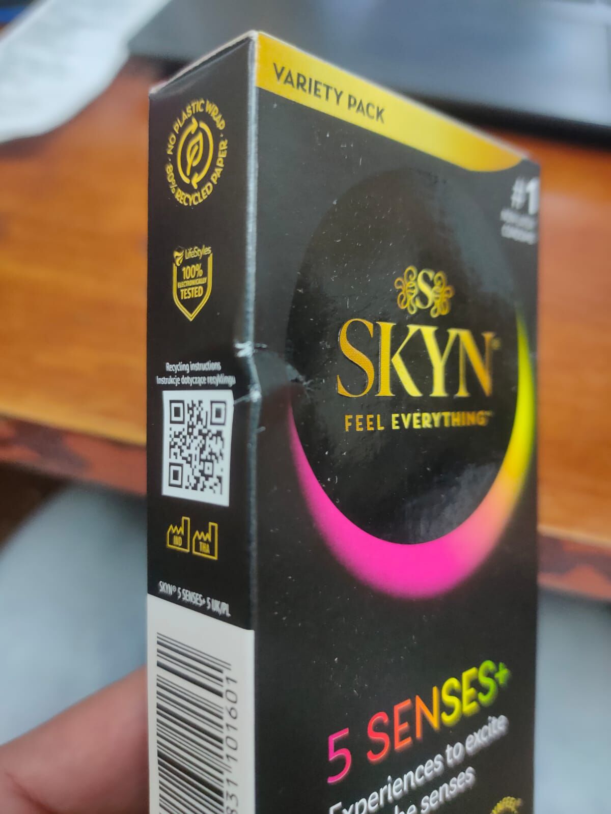 Безлатексні преміум-презервативи SKYN 5 Senses, 5 видів (5 шт) (м'яте паковання!!!)