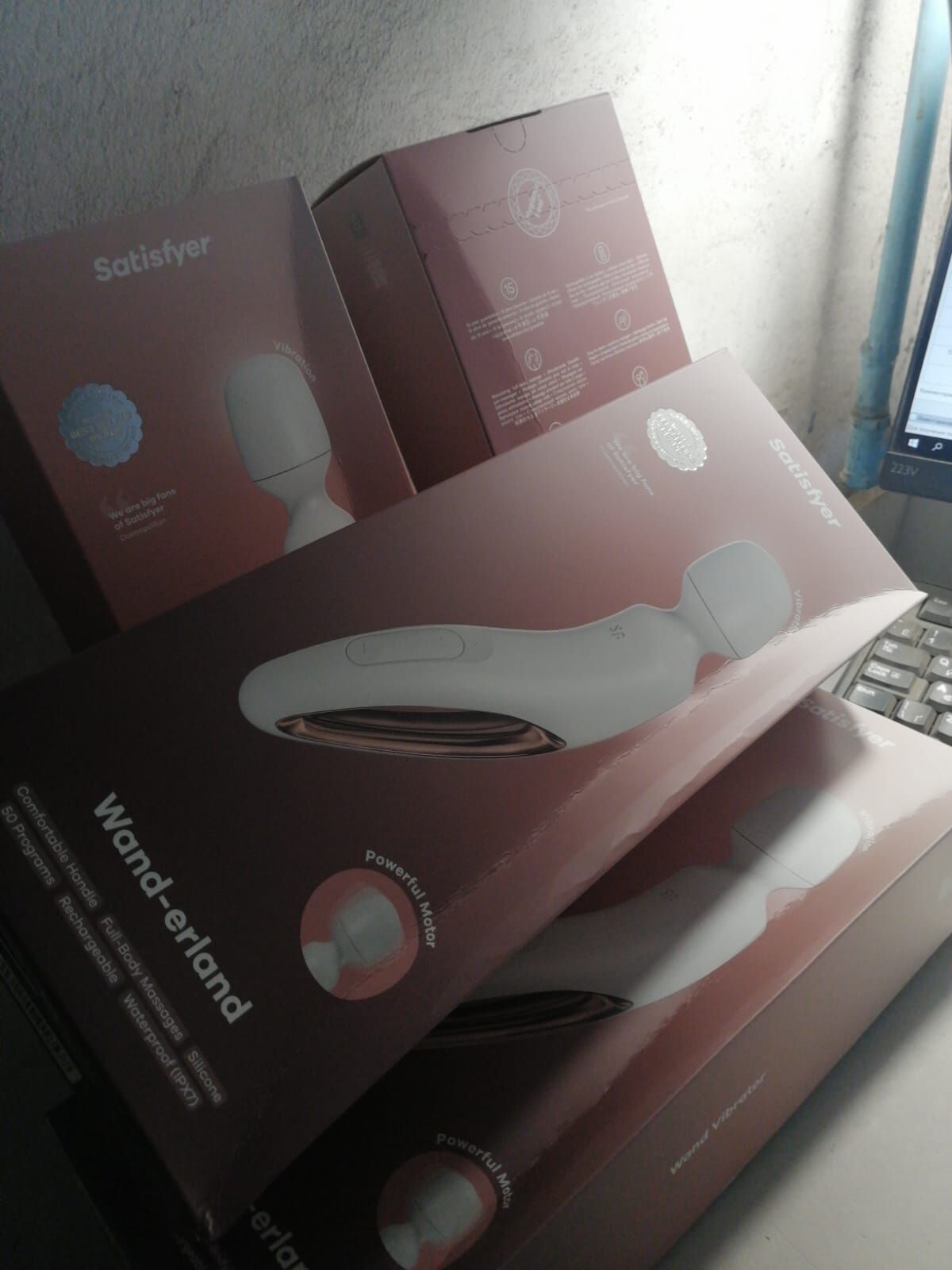 Вібромасажер Satisfyer Wand-erland (White/Rosegold) (м'ята упаковка!!!)