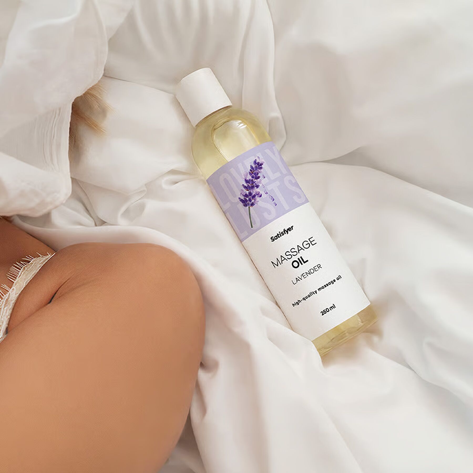 Массажное масло Satisfyer Massage Oil Lavender 250 мл
