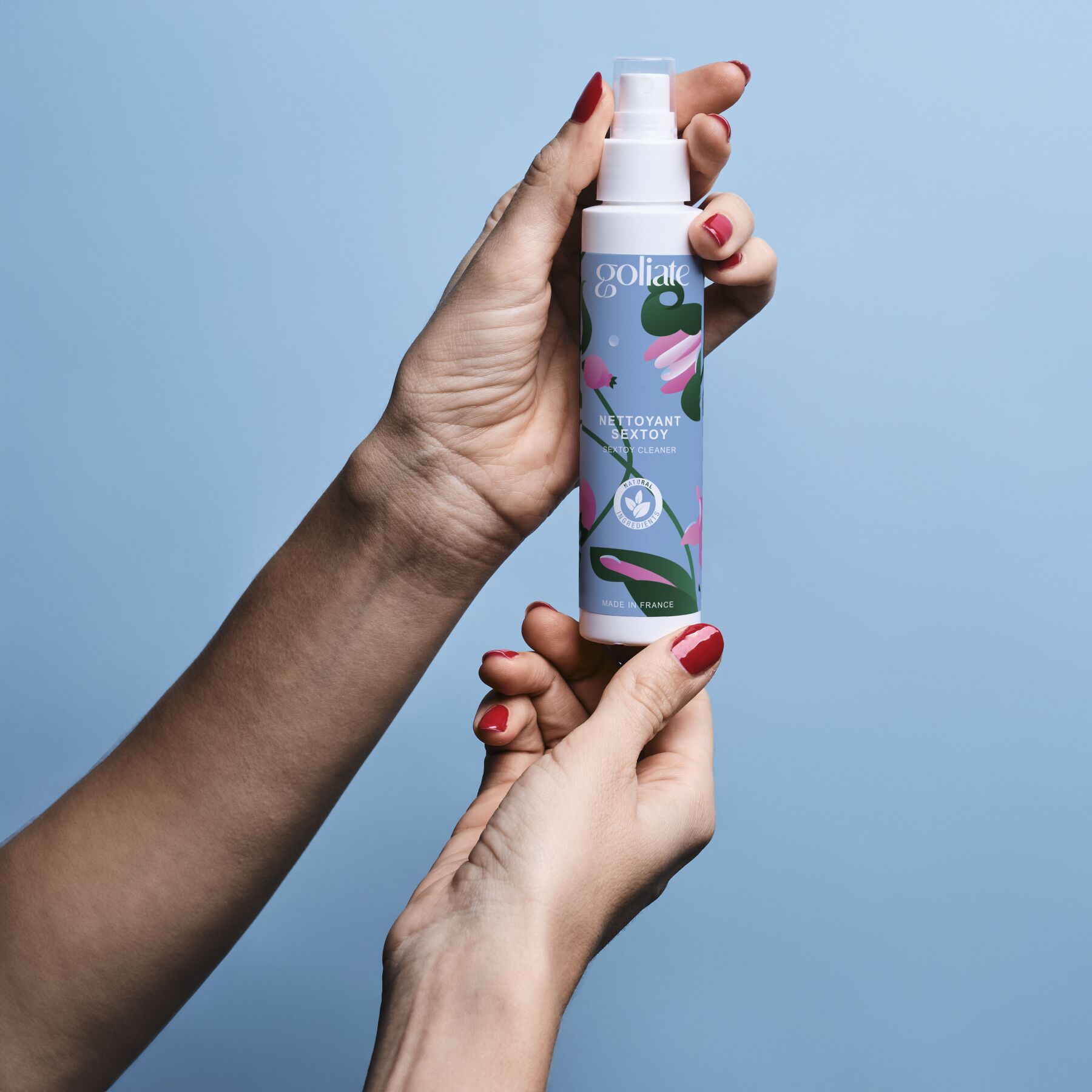 Антибактеріальний спрей для іграшок Goliate Nettoyant Sextoy 100 мл, безпечний для тіла