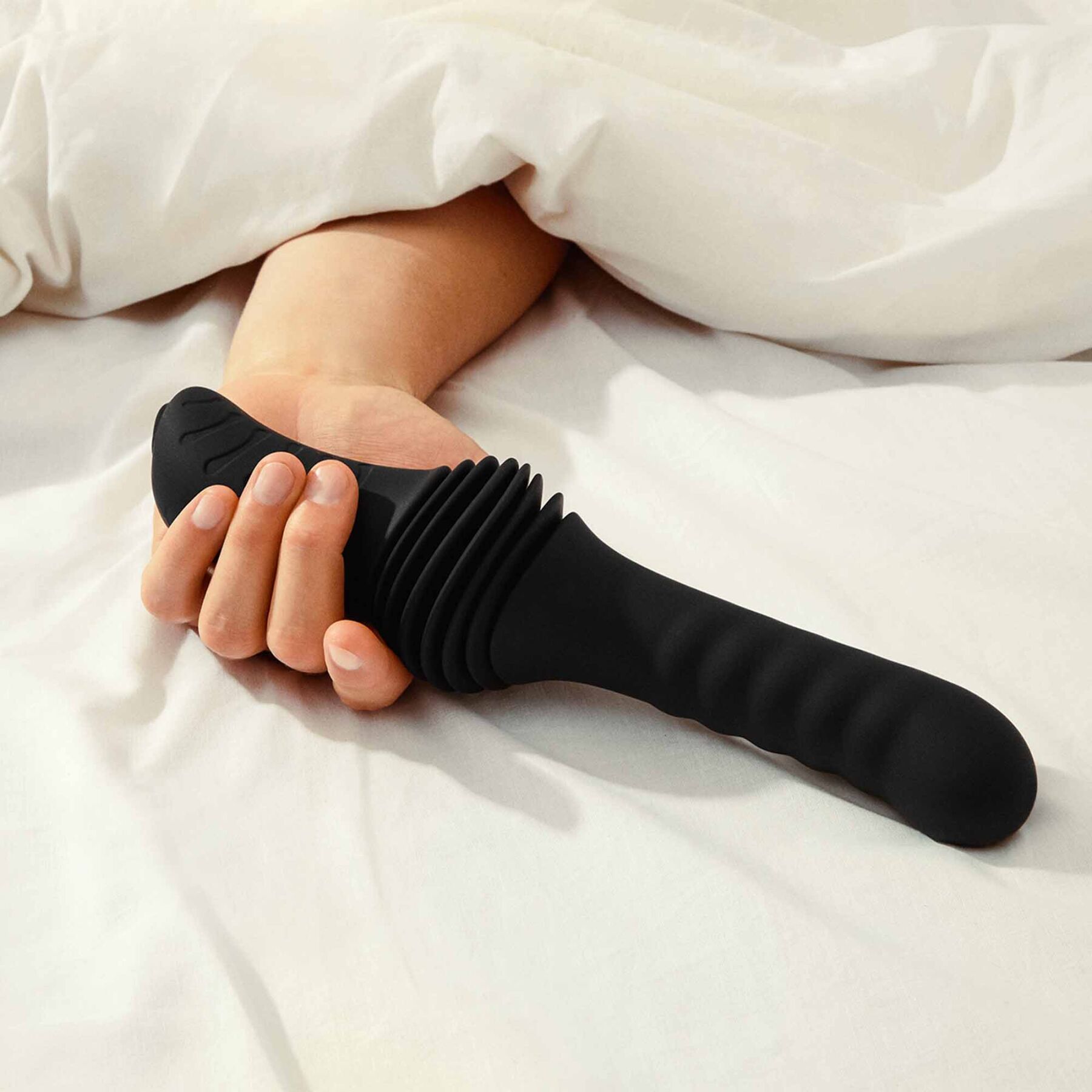 Пульсатор с вибрацией Dorcel Deep Orgasm, 2 независимых мотора, подогрев до 41 °C, пульт ДУ