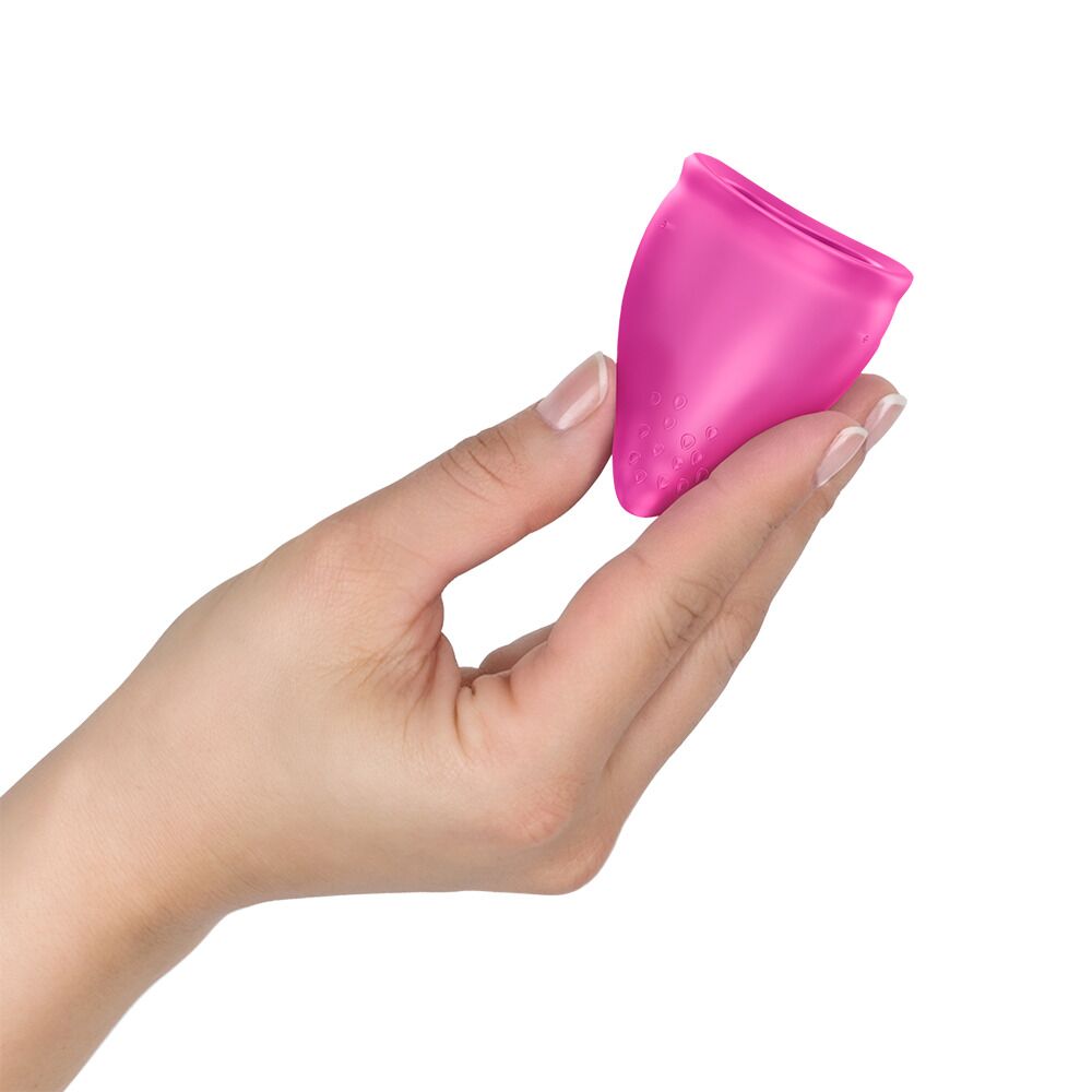 Менструальна чаша Fun Factory FUN CUP SIZE B Magenta, багаторазова, діаметр 4,3 см, об’єм 30 мл