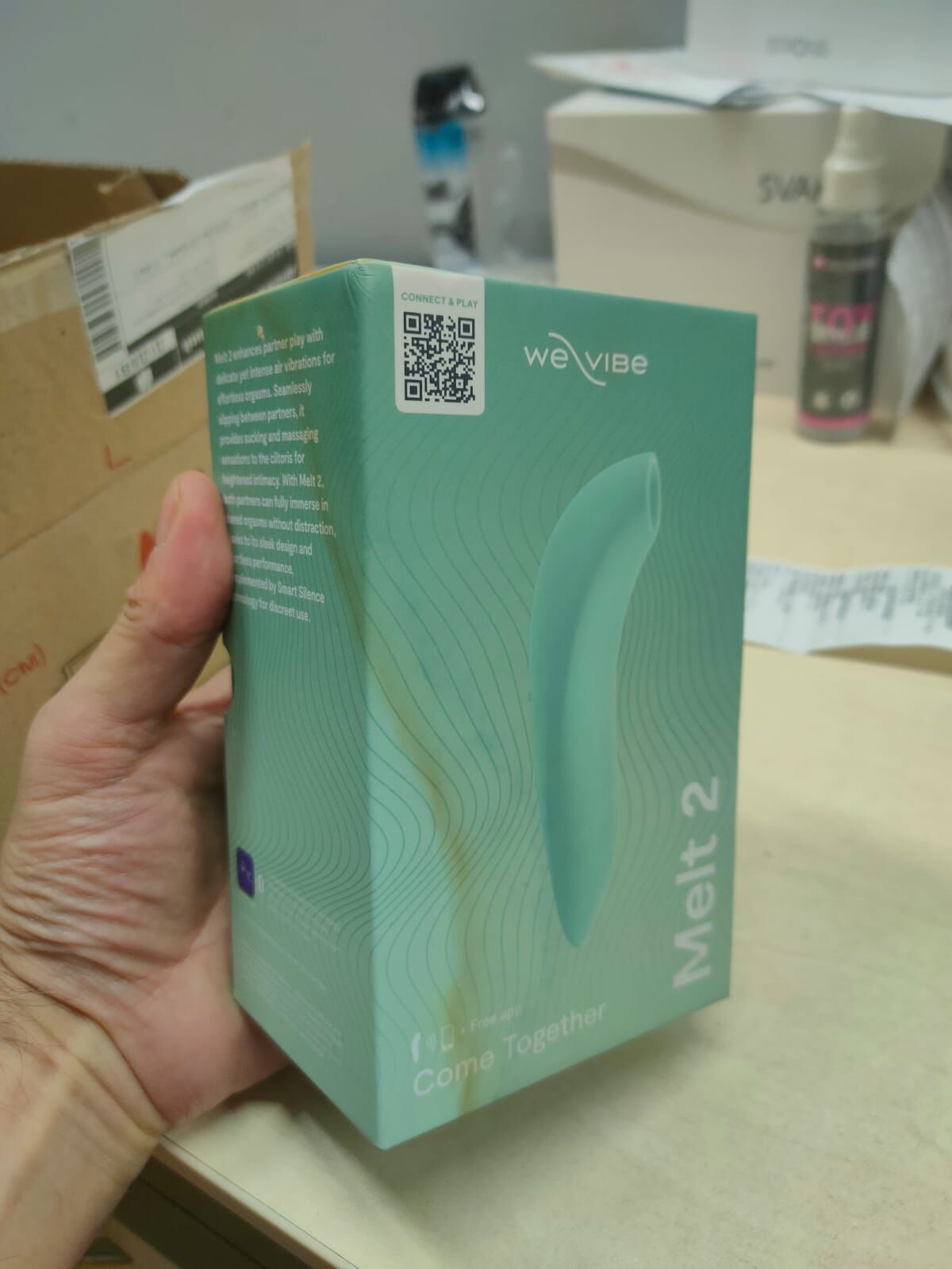 Вакуумний смарт-стимулятор для пар We-Vibe Melt 2 Sage (розводи на пакованні)