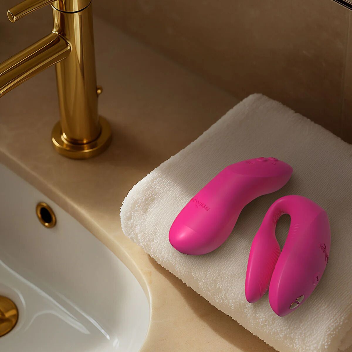 Смарт-вібратор для пар We-Vibe Chorus Pro Electric Pink