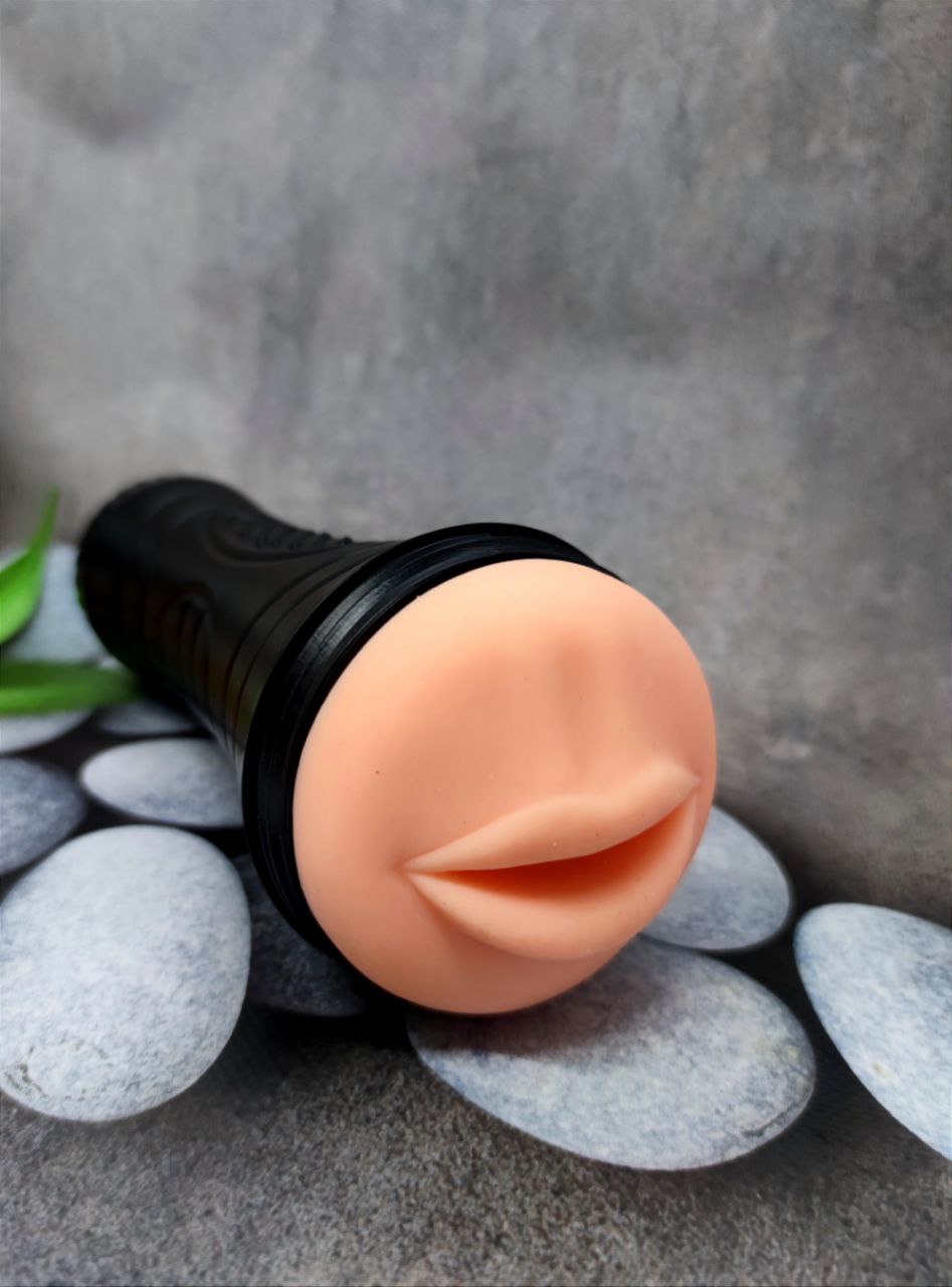 Мастурбатор у колбі ротик M FOR MEN THE TORCH LUSCIOUS LIPS