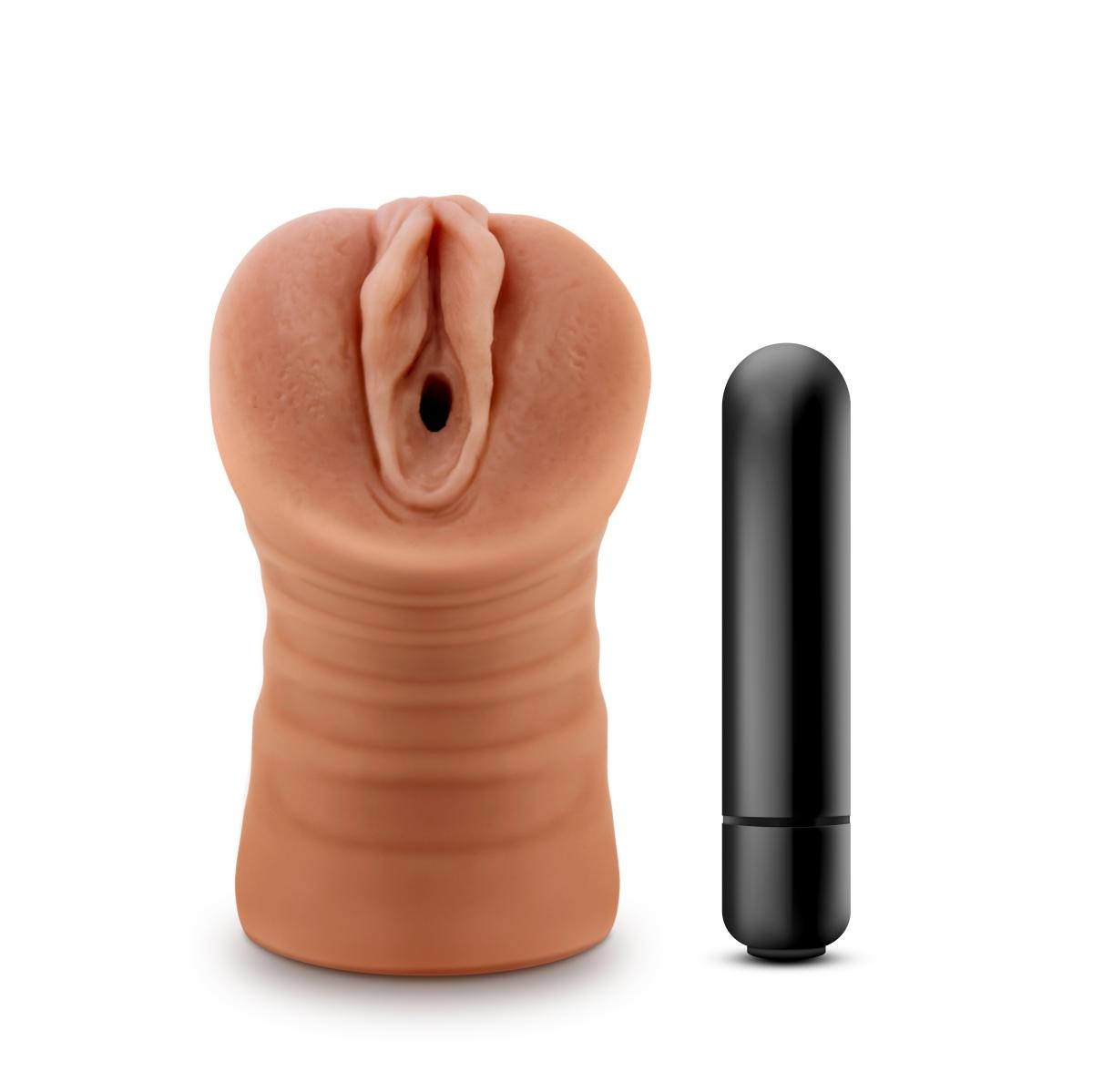 Мастурбатор реалістичний Blush M For Men Julieta з кулею, що вібрує, бежевий