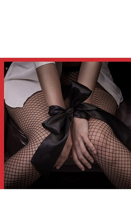 Пов'язка на очі NOIR SILKY BLINDFOLD Чорна