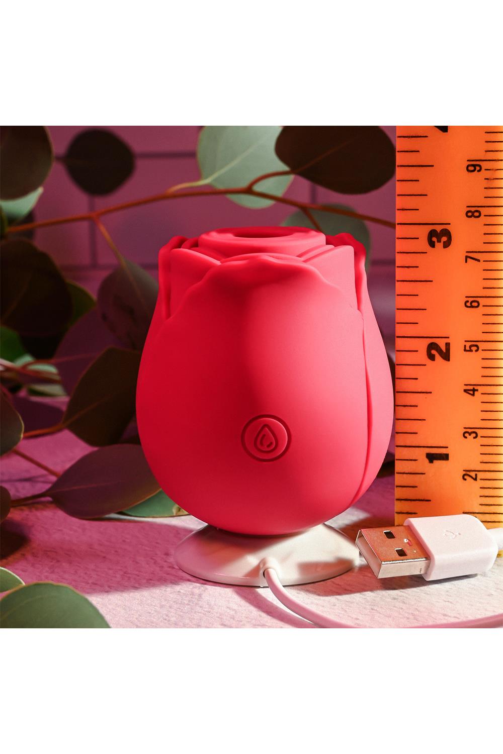 ВВакуумний кліторальний стимулятор Adam & Eve Eve's Ravishing Rose Clit Pleaser, червоний