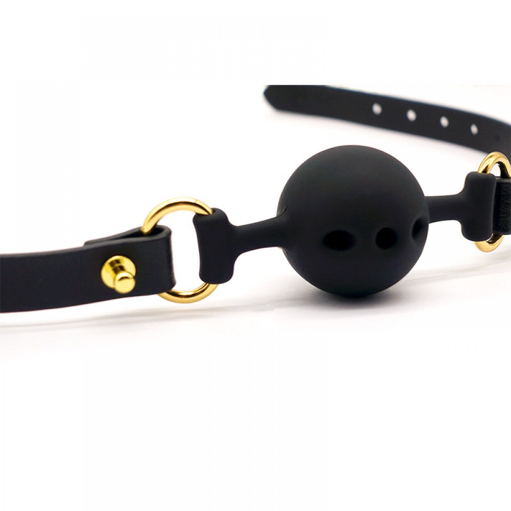 Кляп из силикона и итальянской кожи Breathable Small Ball Gag UPKO