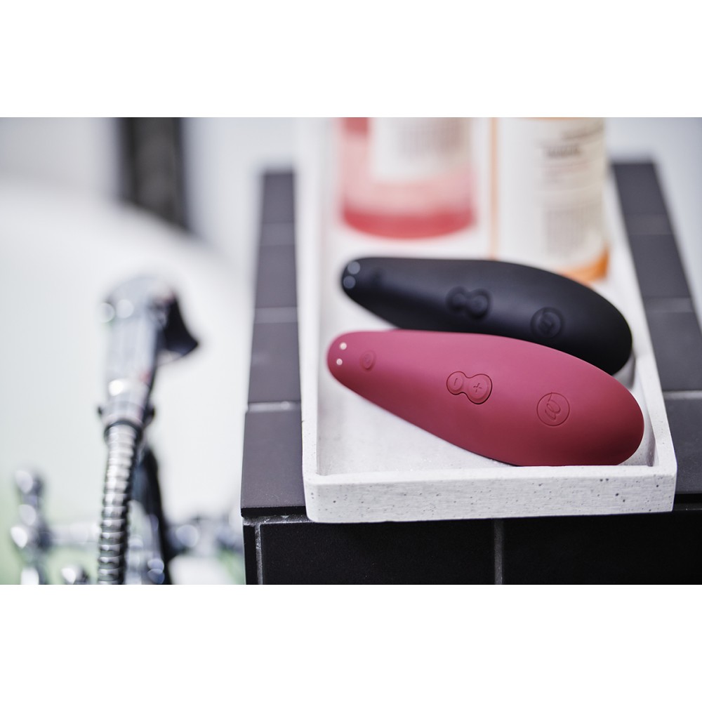 Вакуумний кліторальний стимулятор Womanizer Classic 2 Black