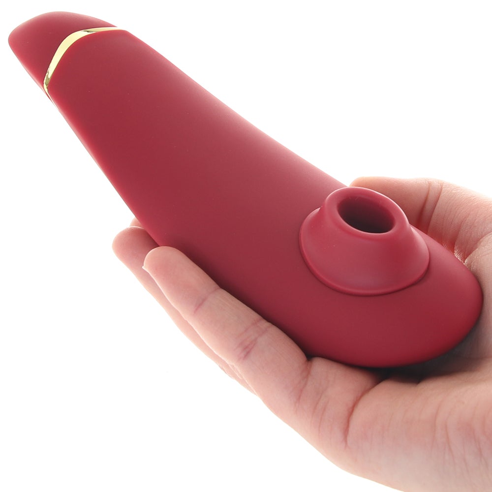 Безконтактний вакуумний кліторальний стимулятор Womanizer Premium 2 бордовий