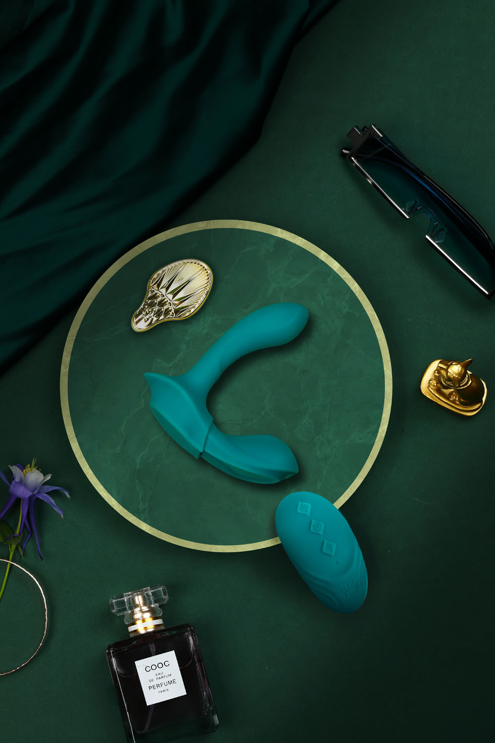 Вібратор в трусики AYA Zalo Turquoise Green на пульті керування